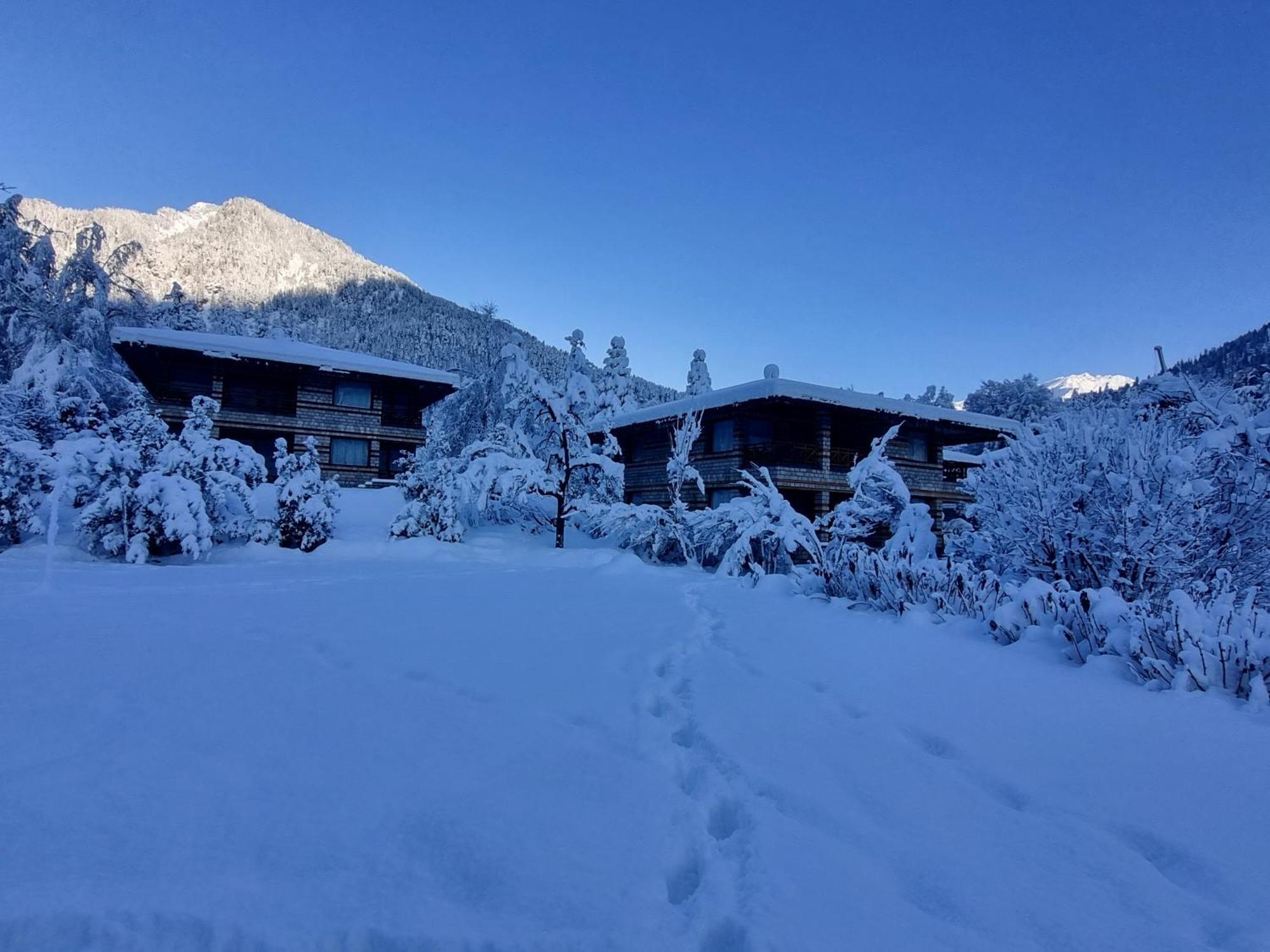 Banon Resorts Manali  Bagian luar foto